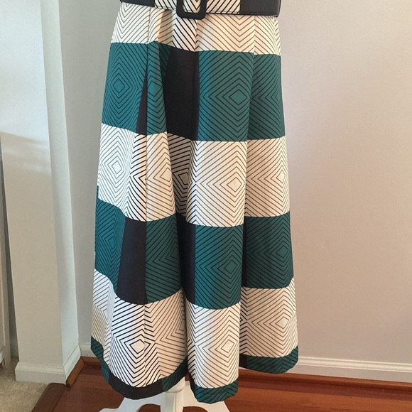 EY Boutique size 14 dress - Picture 4 of 9